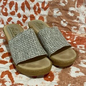 Sbicca Monochrome Woven Platform Mules